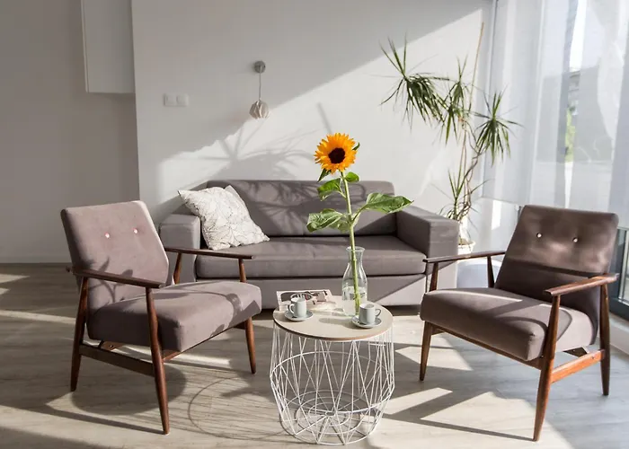 Sunny Mokotow - Apartment Near The Metro