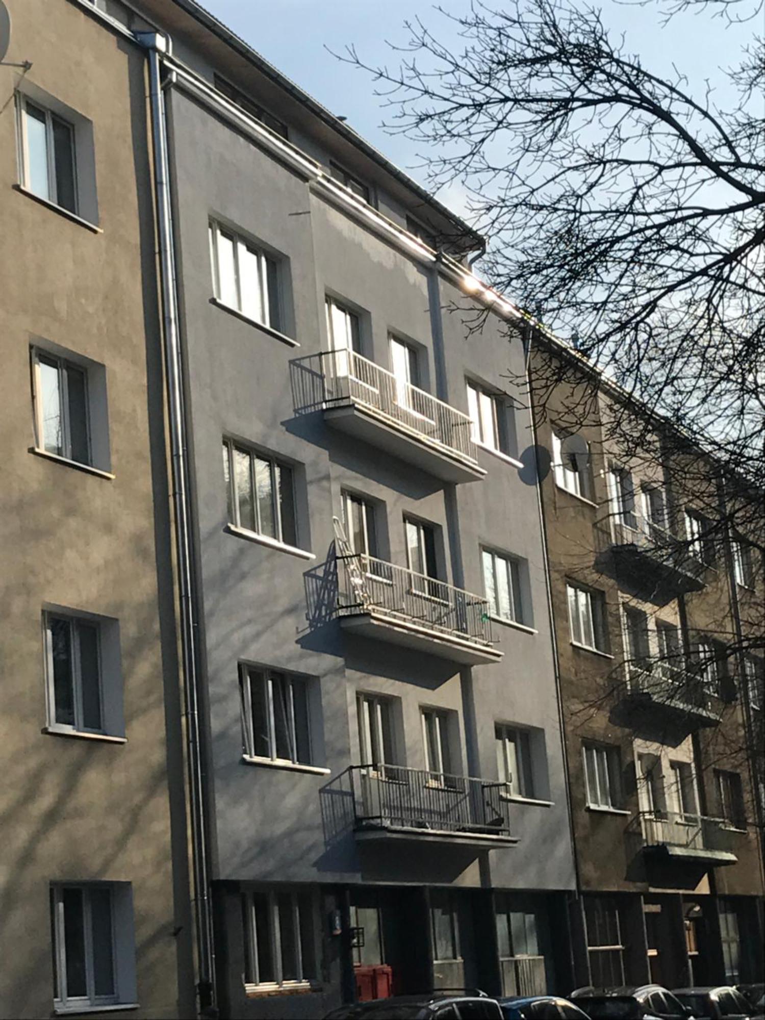 Sunny Mokotow - Near The Metro *