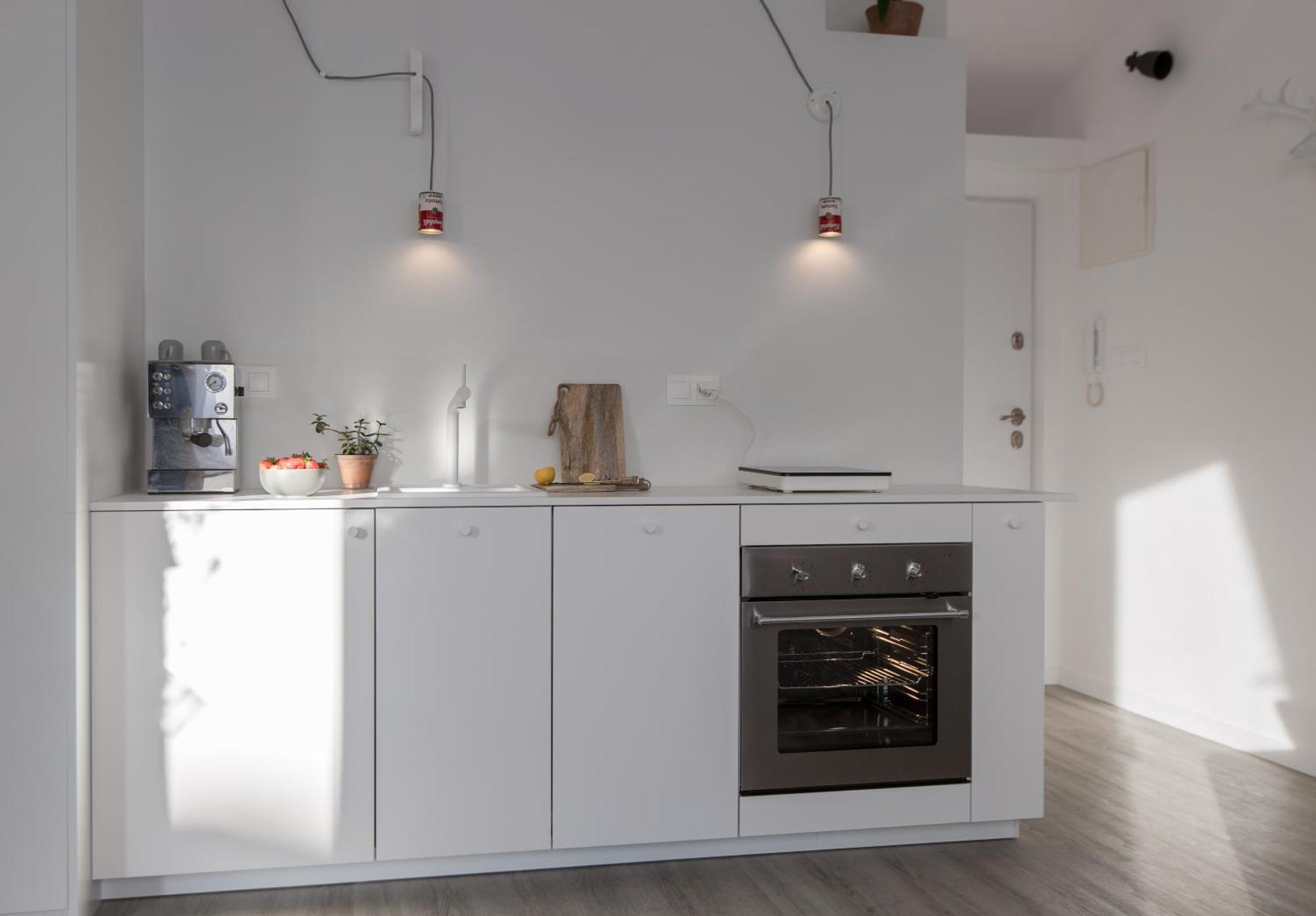 Sunny Mokotow - Near The Metro Apartment *